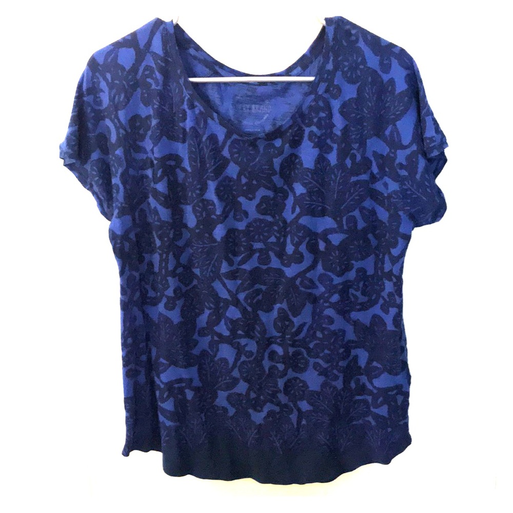 EUC Lucky Brand T-Shirt